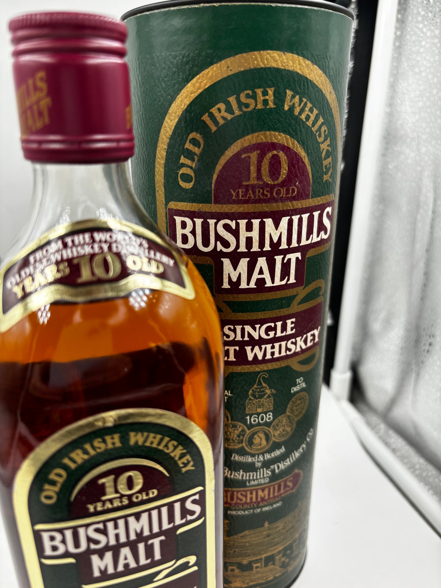 Bushmills  Old Irish Whiskey 10 years old
