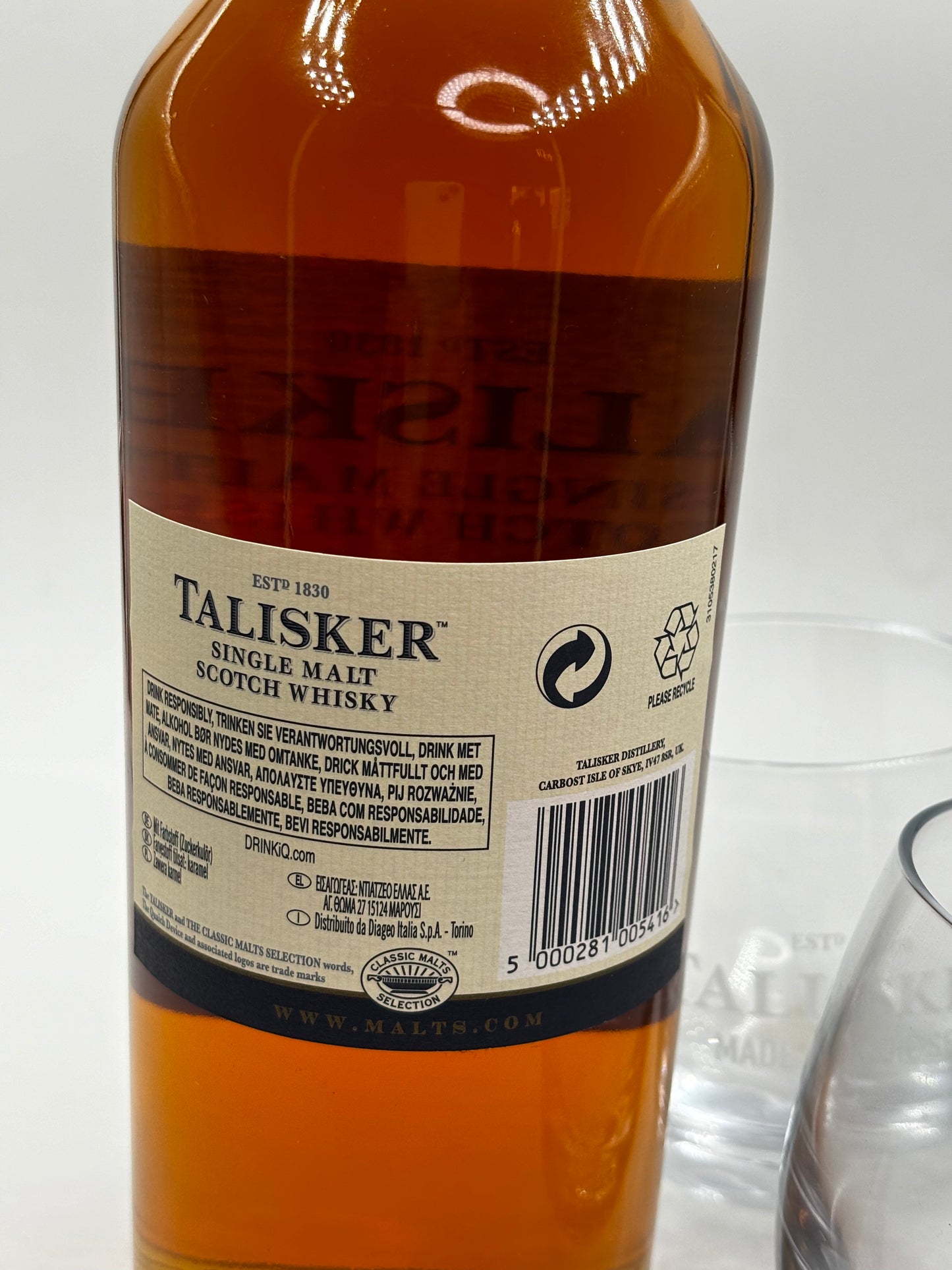 Talisker 10 years old Gift box with Glasses
